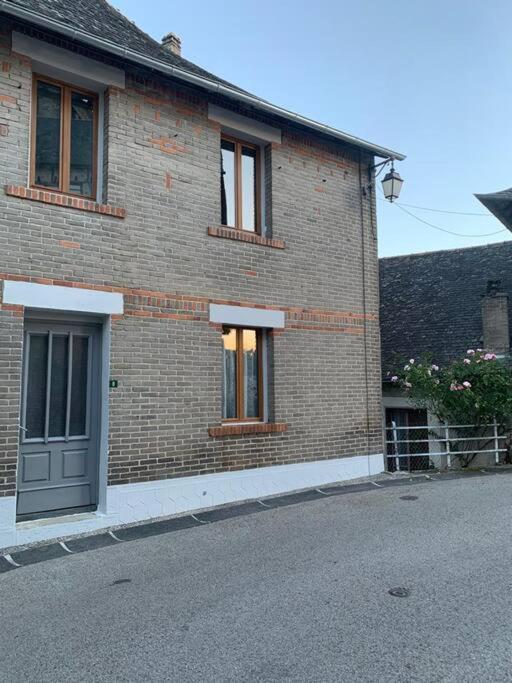 Maison De Village Avec Vue 4/5 Personnes Lou Rouchou Voutezac Exterior foto